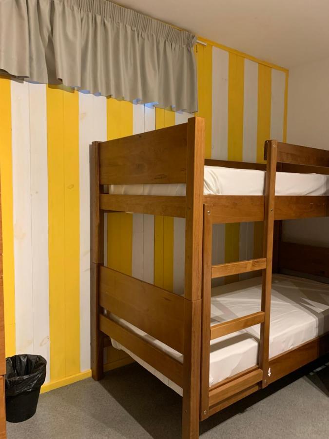 Meeting Hostel 菲盖拉-达福什 外观 照片