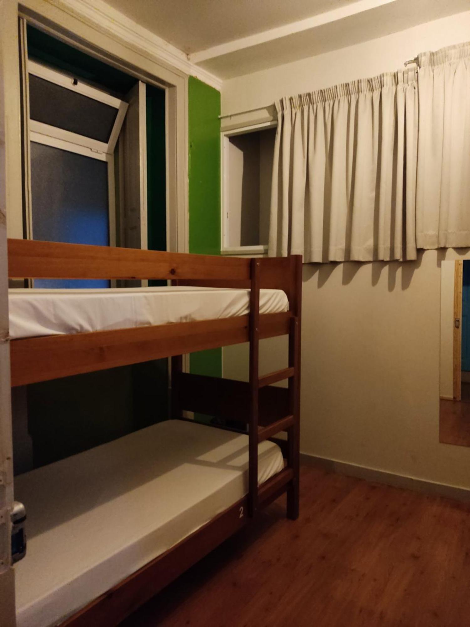Meeting Hostel 菲盖拉-达福什 外观 照片
